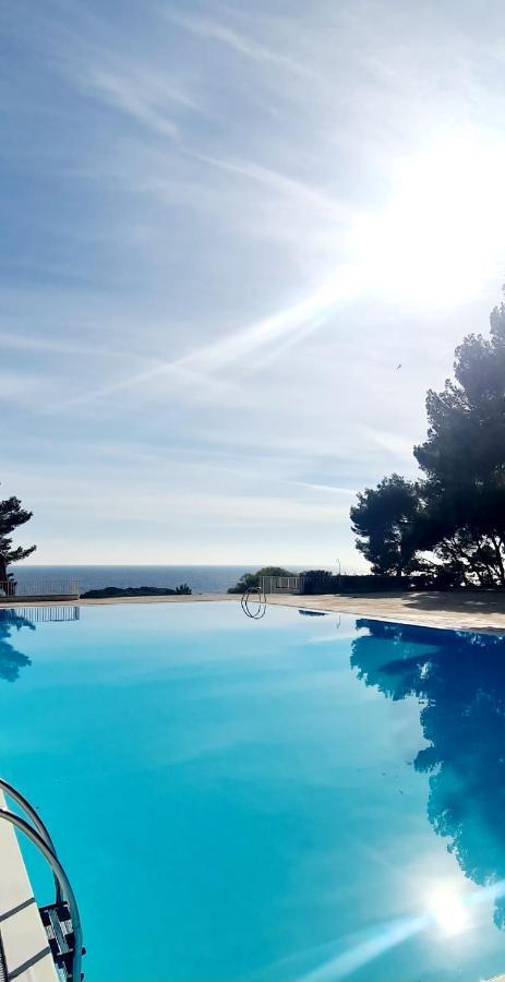 Superbe Appartement Dans Cadre D'Exception - Piscine, Plage Et Tennis Prive Bandol Exterior photo